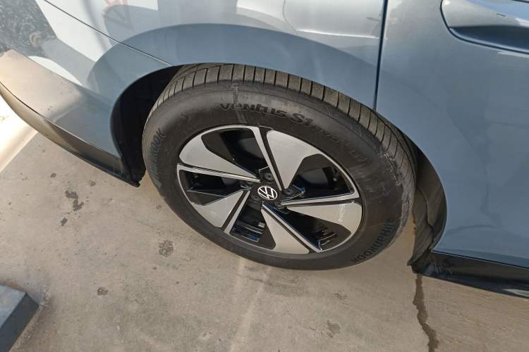 Used Volkswagen ID.7 VIZZION 2024 AIR model
