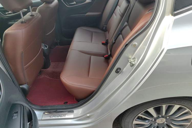 Used Honda Crider 2013 1.8L automatic luxury edition