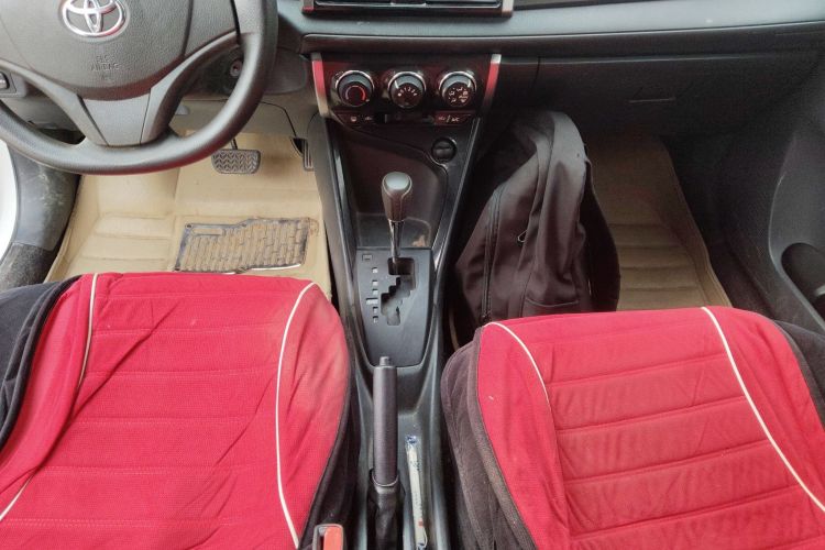 Used Toyota Vios 2014 1.3L Automatic Standard Edition Gear Lever