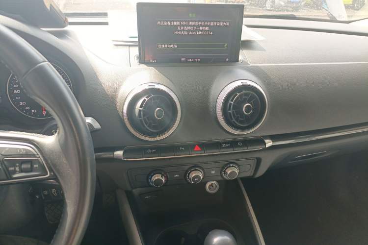 Used Audi A3 2018 30th Anniversary Edition Sportback 35 TFSI Fashion Model Audio And AC Panel