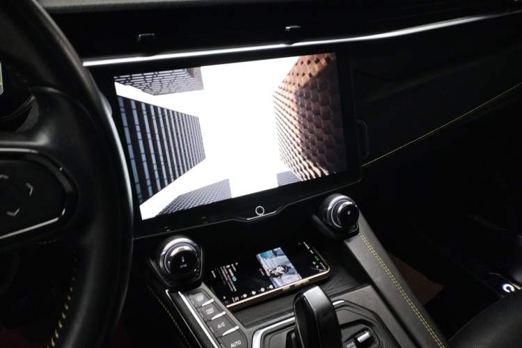 Used Lynk & Co 05 2020 2.0TD Two-Wheel Drive Shine Halo