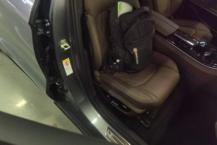 Used BYD Han 2023 EV Champion Edition 715KM Front-Drive Prestige Model
