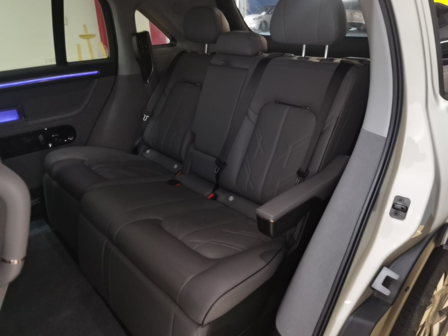Zeekr MIX 2025 Long-Range Intelligent Driving Edition — снимка 20