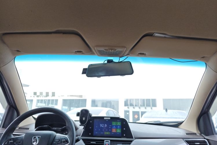 Used Baojun 310W 2017 1.5L Manual Fashion Model China V Headliner