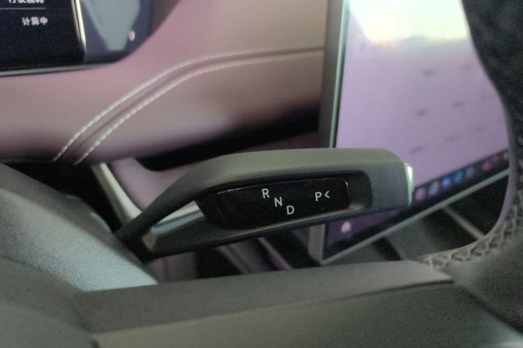 Used Xiaomi Auto SU7 2024 Four-Wheel Drive Ultra-Long Range Advanced Intelligent Driving Max Edition Gear Lever