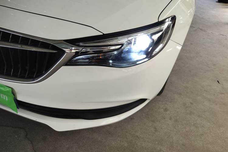 Used Buick GT 2018 18T Automatic Elite Model
