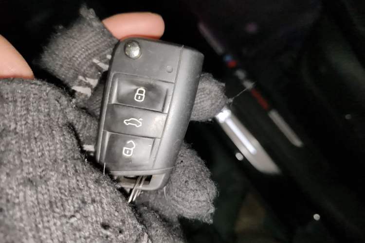 Used Hongqi HS5 2022 Revised Version 2.0T Smart Connect Flagship Edition Vehicle Key