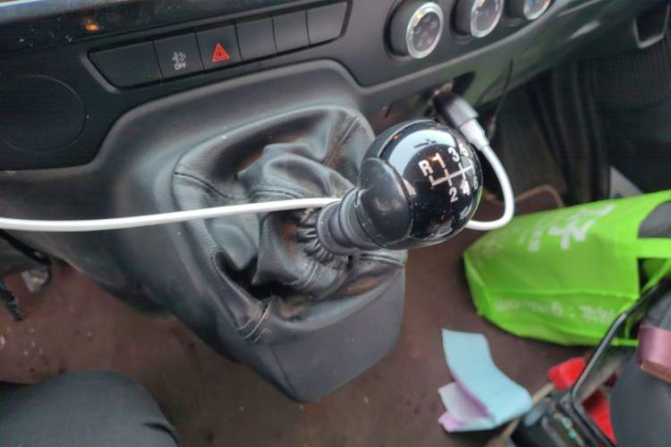 Used JMC Fushun 2023 2.0T Manual Short-Wheelbase Mid-Height Commercial Multi-Purpose 5-Seater Passenger Vehicle