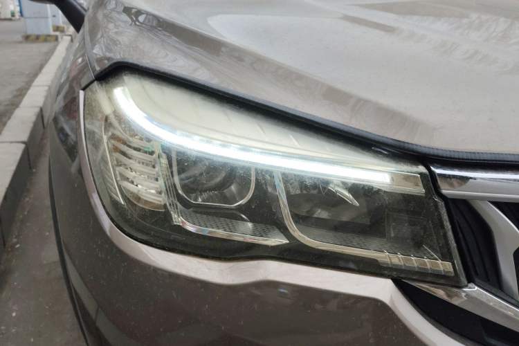 Used Brilliance V3 2017 1.5L Automatic Smart Version