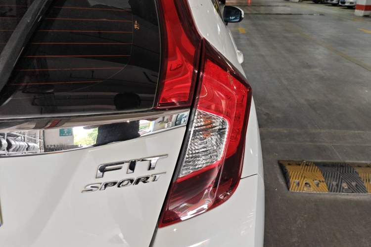 Used Honda Fit 2018 1.5L CVT Trendy Sports Edition
