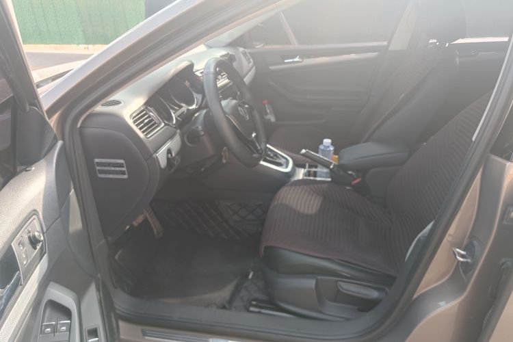 Used Volkswagen Sagitar 2015 1.6L Automatic Comfort Model Driver Seat