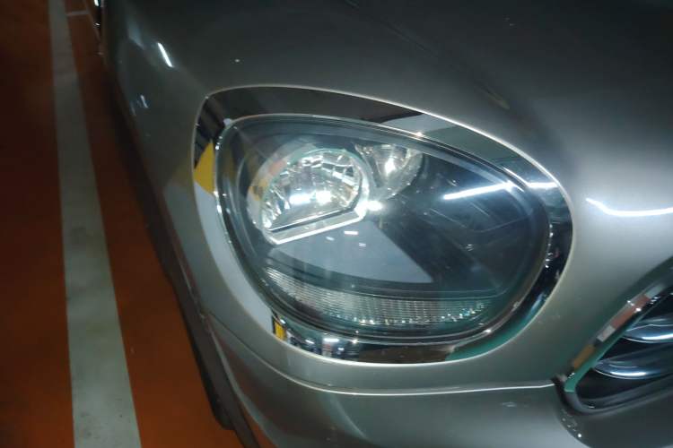 Used MINI Countryman 2017 1.5T COOPER ALL4 Right Front Headlight