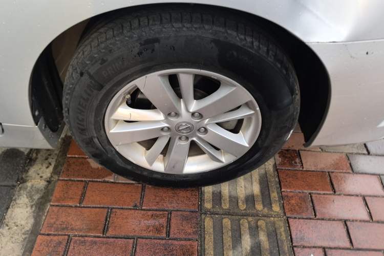 Used Nissan Teana 2012 2.0L XL Smart Enjoyment Version Right Front Wheel Hub