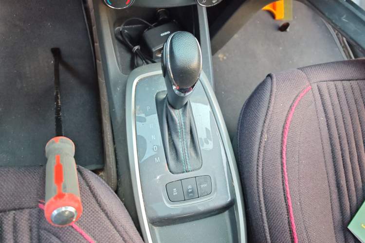 Used Chevrolet Lova RV 2018 1.5L Automatic Smart Drive Model Gear Lever