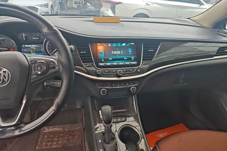 Used Buick Verano 2019 Sedan 20T Dual-Clutch Leading Model