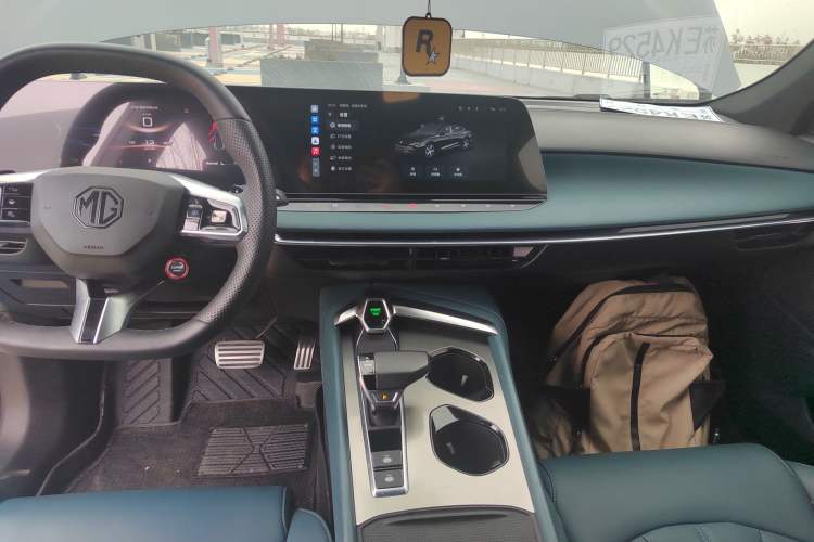 Used MG 7 2023 1.5T DCT Luxurious Supreme Edition