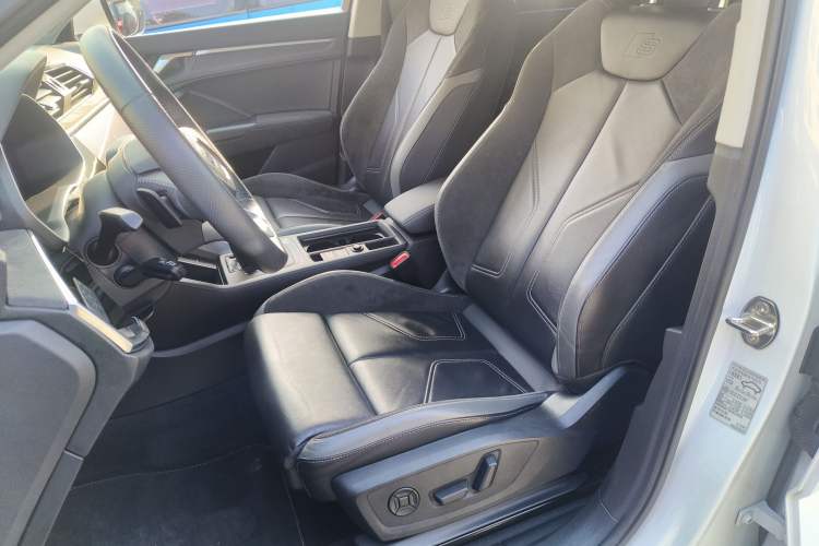 Used Audi Q3 Sportback 2020 40 TFSI Fashion Model
