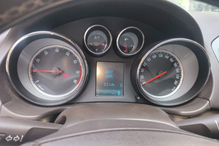 Used Buick Regal 2012 2.0L Luxury Edition Instrument Cluster
