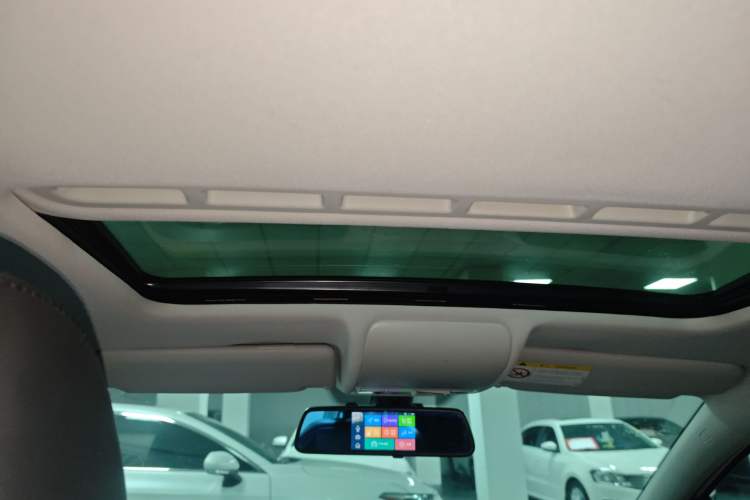 Used Volkswagen Polo 2016 1.6L Automatic Luxury Model