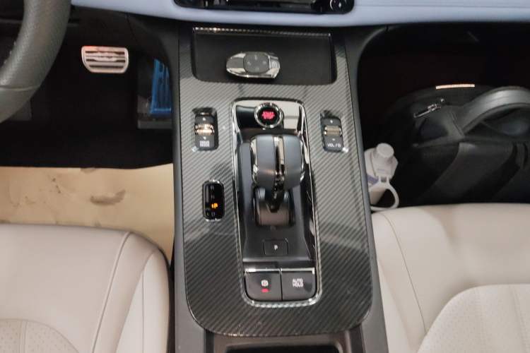 Used GAC Trumpchi EMPOW 2023 Shadow Leopard H Smart Hybrid Edition Gear Lever