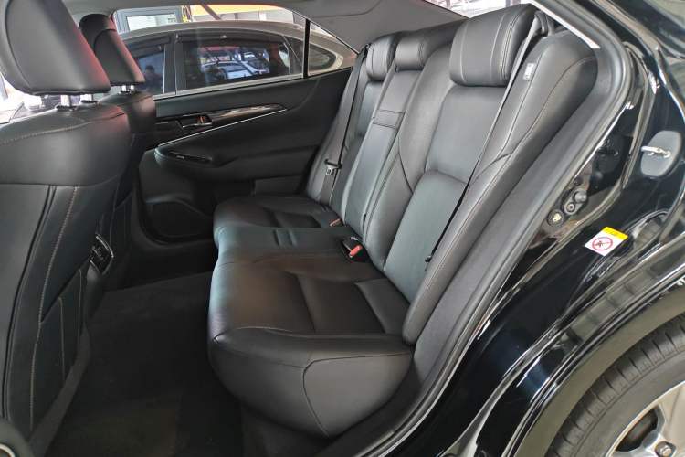 Used Toyota Crown 2015 2.0T Fashion Edition