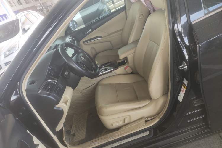 Used Toyota Camry 2015 2.0G Premier Edition
