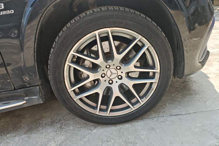 Used Mercedes-Benz GLS AMG 2016 AMG GLS 63 4MATIC Right Front Wheel Hub