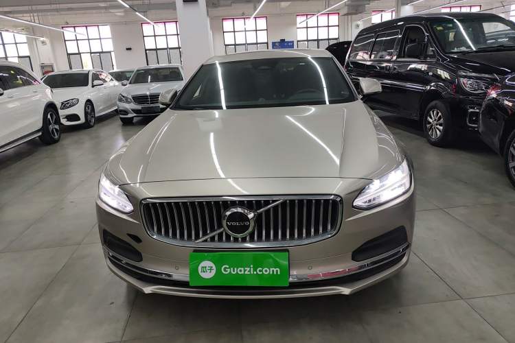 Used Volvo S90 2023 B5 Zhiyi Luxury Edition Front