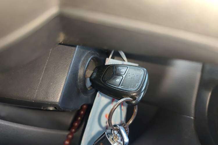 Used Jeep Patriot 2014 2.4L Sport Edition Vehicle Key