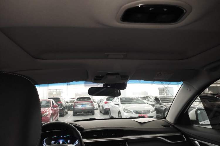 Used Geely Auto Emgrand 2019 Leading Edition 1.5L Manual Upgraded Connectivity Model China VI Standard
