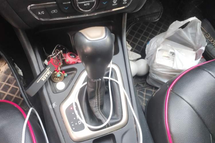 Used Jeep Cherokee 2017 2.0L Superior Edition