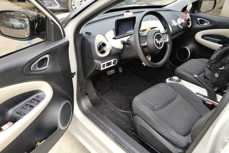 Used Wuling Bingo 2023 203km Light Edition Driver Seat