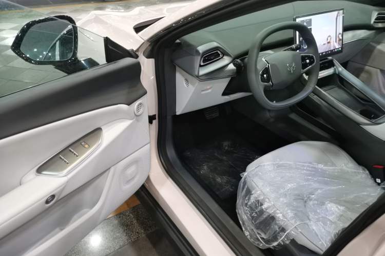 Used ARCFOX Alpha S5 2024 560PRO 185kW