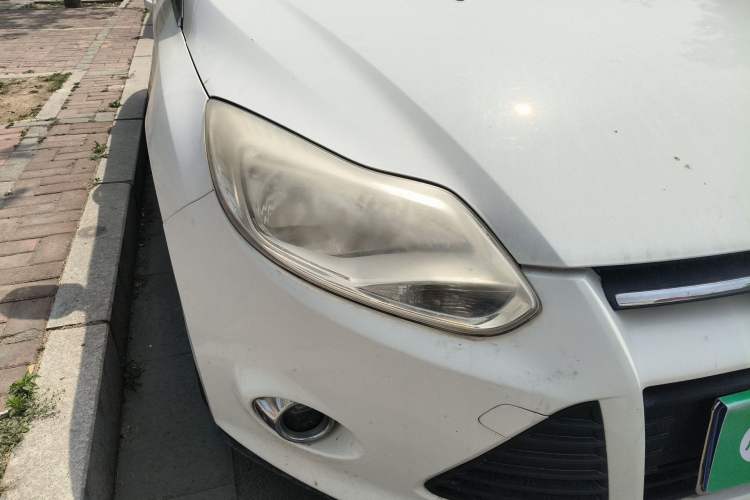 Used Ford Focus 2012 Hatchback 1.6L Automatic Fashion Edition Right Front Headlight