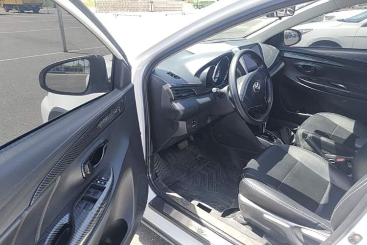 Used Toyota YARiS L Zhi Xuan 2021 X-Trail 1.5L CVT Leading Edition
