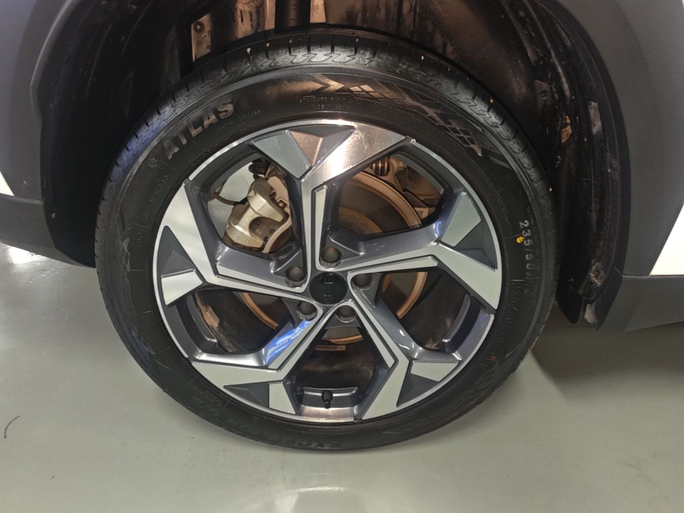 Geely Auto FX11 2023 1.5TD DCT Prestige Edition — снимка 11