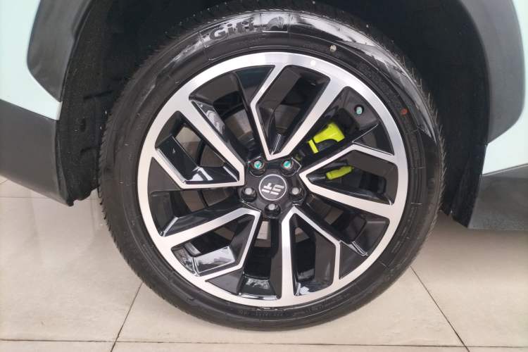 Used JETOUR Shanhai L6 2024 1.5TD DHT ULTRA
