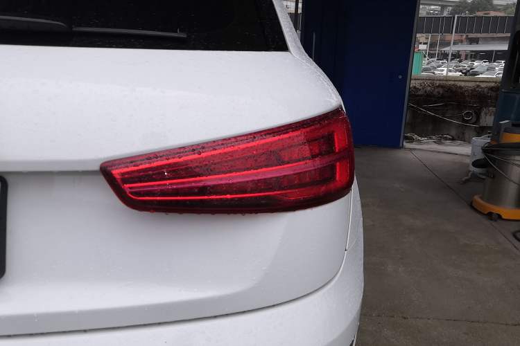 Used Audi Q3 2017 35 TFSI quattro all-wheel-drive sport model