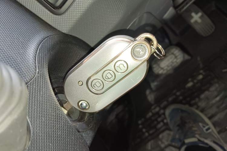 Used Wuling Hongguang MINIEV 2022 Macaron Premium Model – Lithium Iron Phosphate Interior 1