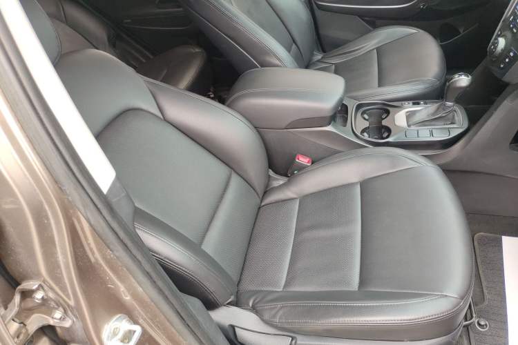 Used Hyundai Santa Fe 2013 2.4L Automatic 2WD Comfort Edition
