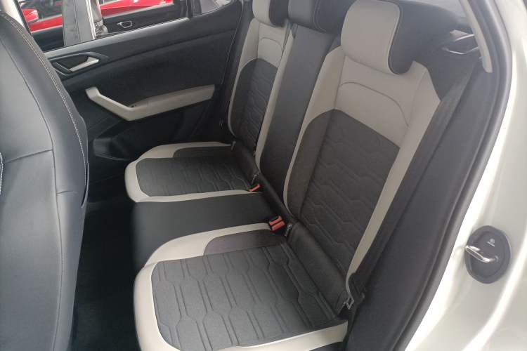 Used Volkswagen Tharu 2025 New Sharp 1.5L Ambitious Edition Left Rear Seat
