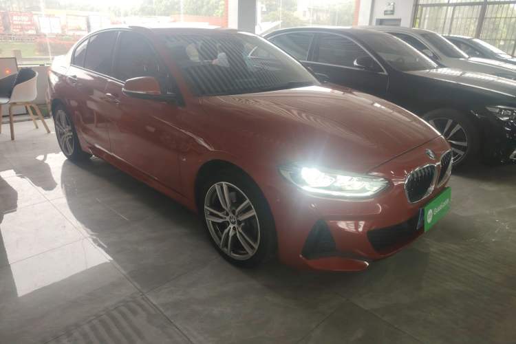 Used BMW 1 Series 2020 125i Leading Model M Sport Package Front Right 45 Deg