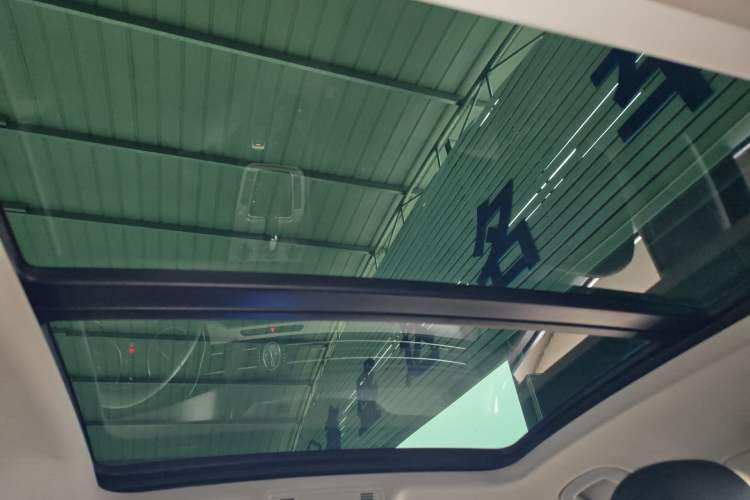 Used Volkswagen Magotan 2019 280TSI DSG Comfort Model China VI Standard Headliner