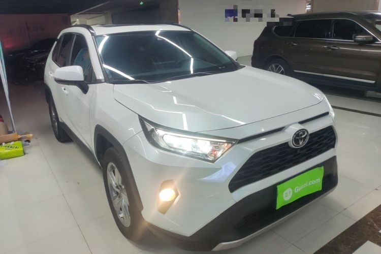 Used Toyota RAV4 2021 2.0L CVT Two-Wheel Drive Fashion PLUS Edition
