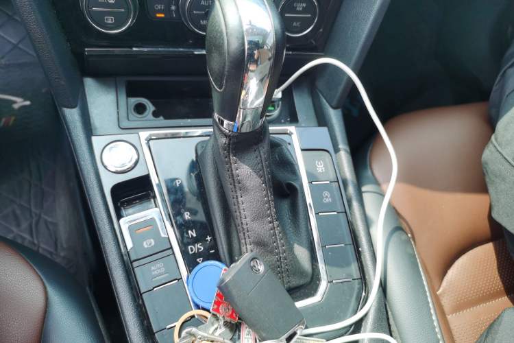 Used Volkswagen Lamando 2019 280TSI DSG Comfort Edition China V Standard Gear Lever