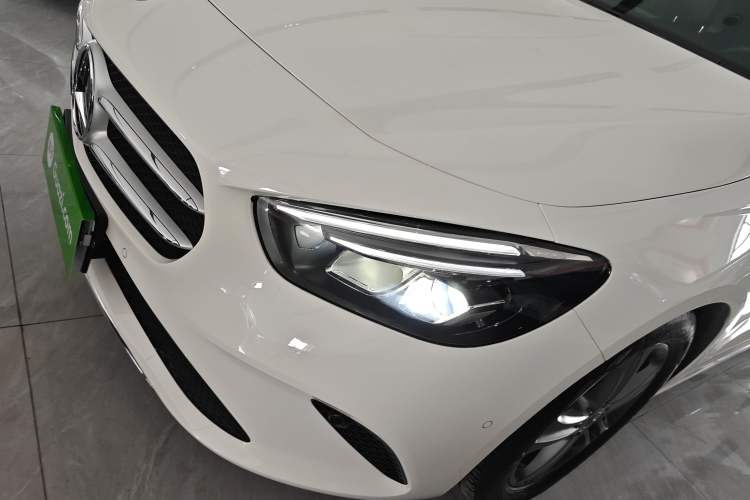 Used Mercedes-Benz B-Class 2020 B 200 Sport Edition Left Front Headlight