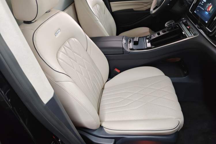 Used GAC Trumpchi M8 2021 Master Series 390T Four-Seat Glory Edition Right Front Seat