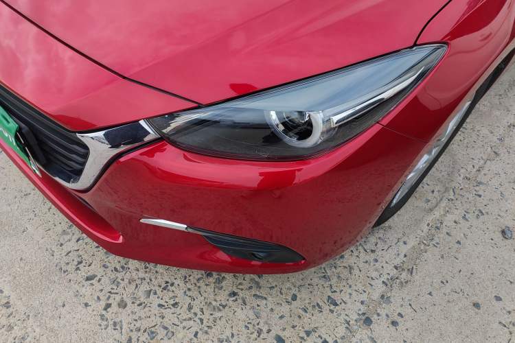 Used Mazda 3 Axela 2019 Cloud-Controlled Sedan 1.5L Automatic Luxury Model China VI Standard Left Front Headlight