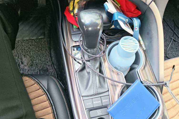 Used Toyota Camry 2019 2.5G Luxury Edition China VI Standard Gear Lever