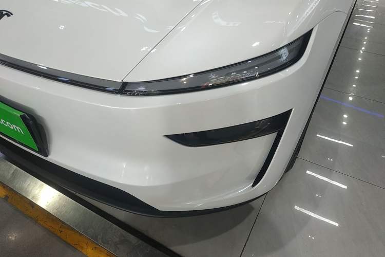 Used Tesla Model Y L 2025 Model Long-Range All-Wheel-Drive Version Left Front Headlight